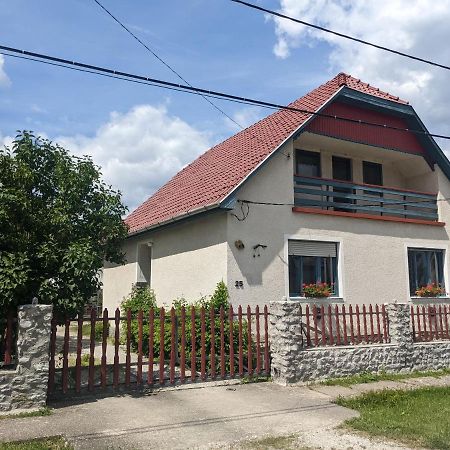 Tulipan Haz Villa Szilvásvárad Buitenkant foto