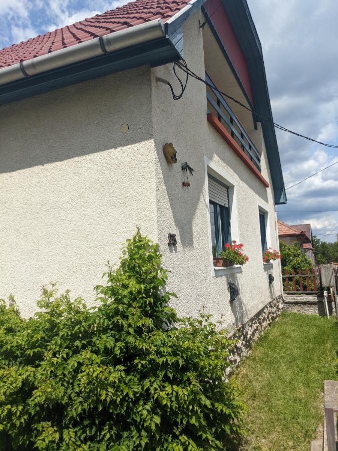 Tulipan Haz Villa Szilvásvárad Buitenkant foto